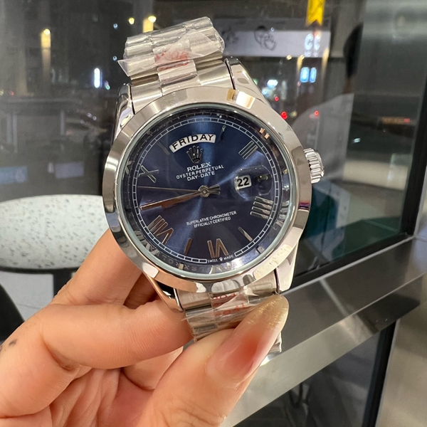 ブランド時計角部分ディテール